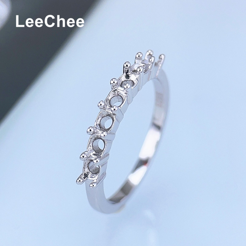 Daith Heart Ring - Fixed Band Ring Settings for Moissanite