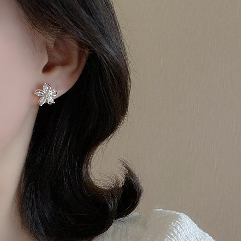Dainty Flower Stud Earrings fo - Conch Earring Hoop review and price